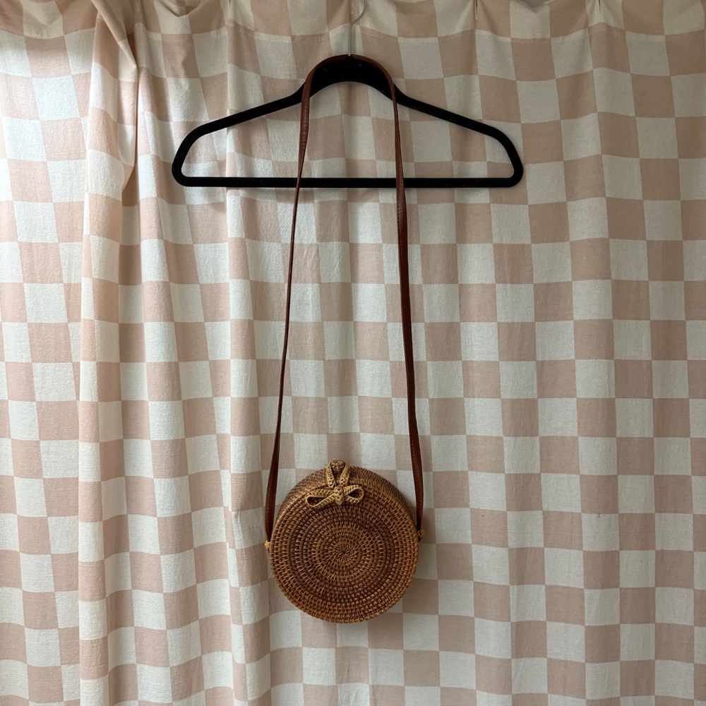 Round Rattan Crossbody Bag